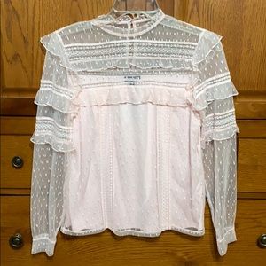 Express lace feminine blouse